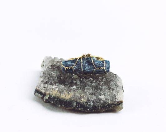 The Meditator - Kyanite Ring