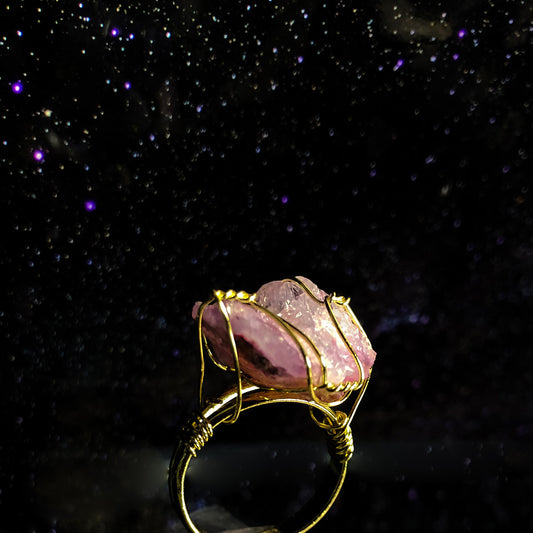 Love Magnet - Rose Quartz Ring